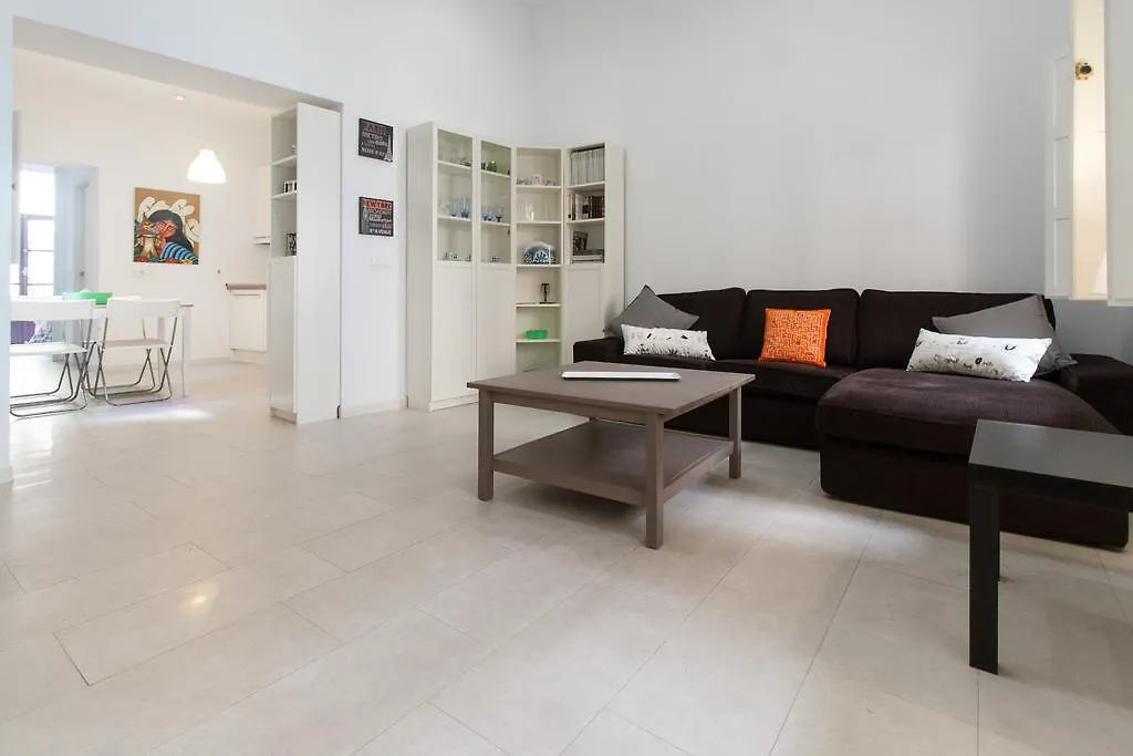 CN PARKING INCLUIDO Apartamento 2D en zona monumental Sevilla