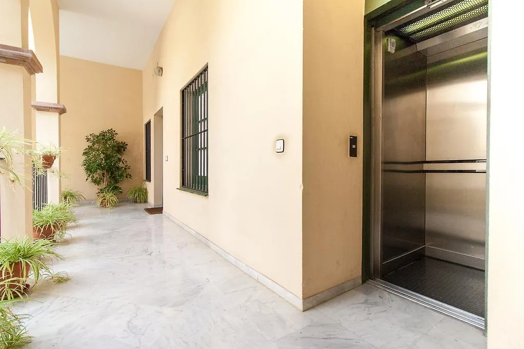 CN PARKING INCLUIDO Apartamento 2D en zona monumental Sevilla